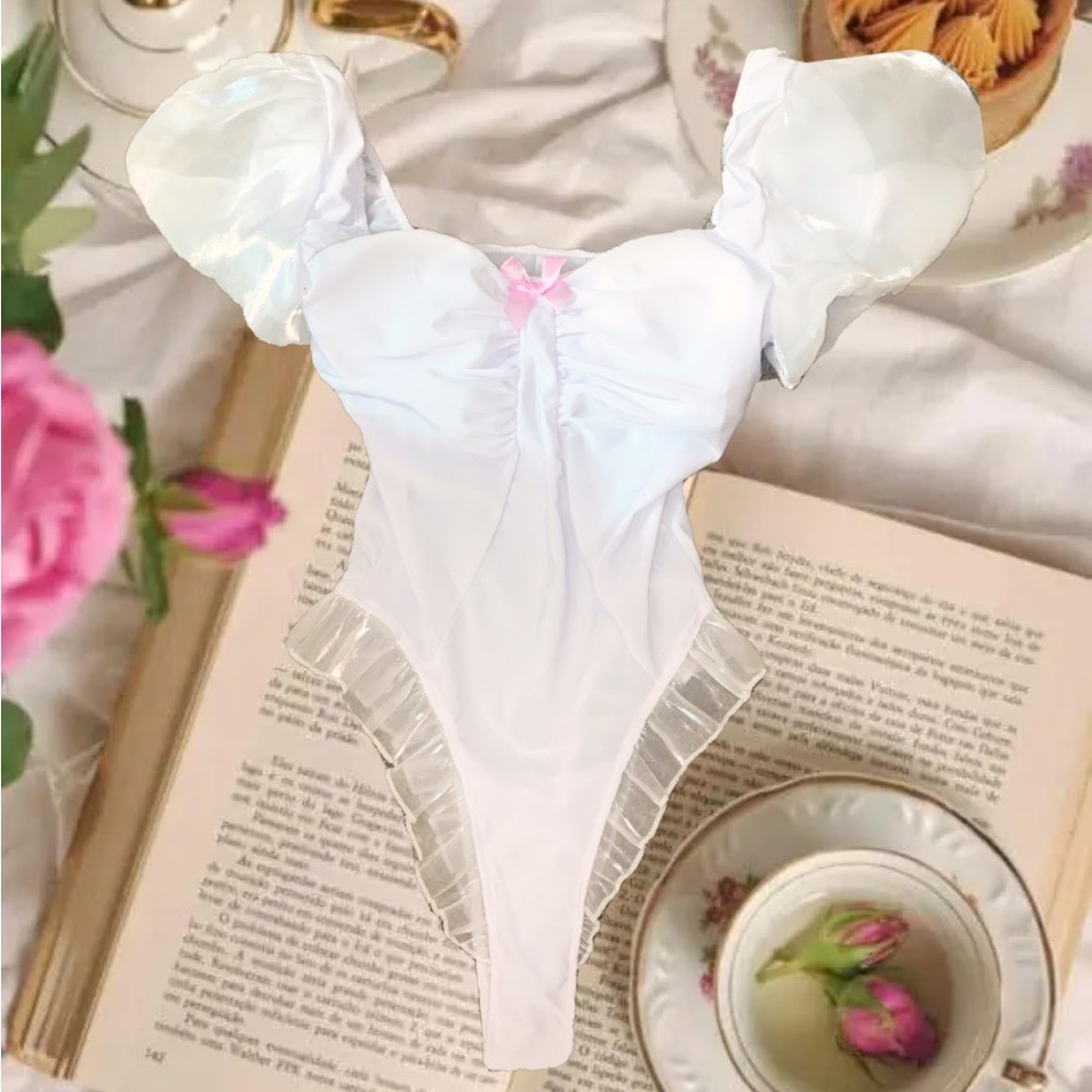 Princess white and pink bow bodysuit